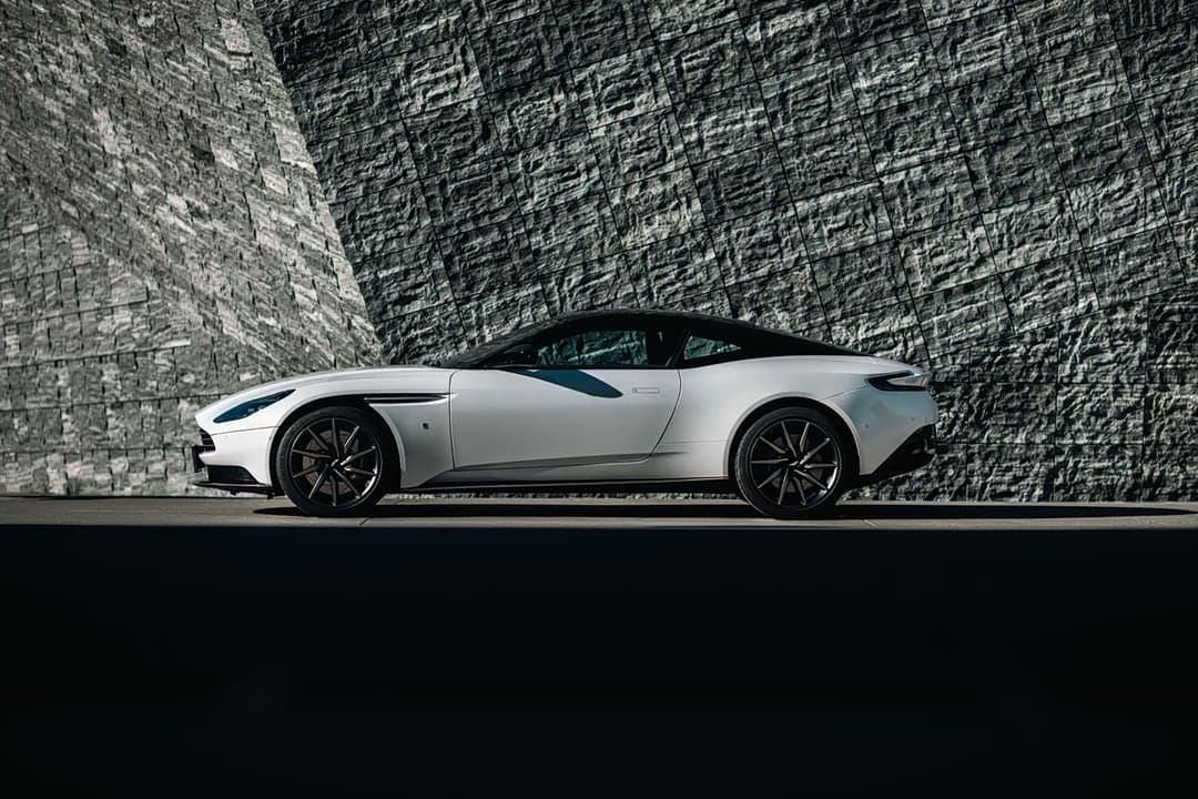 Aston Martin Db11